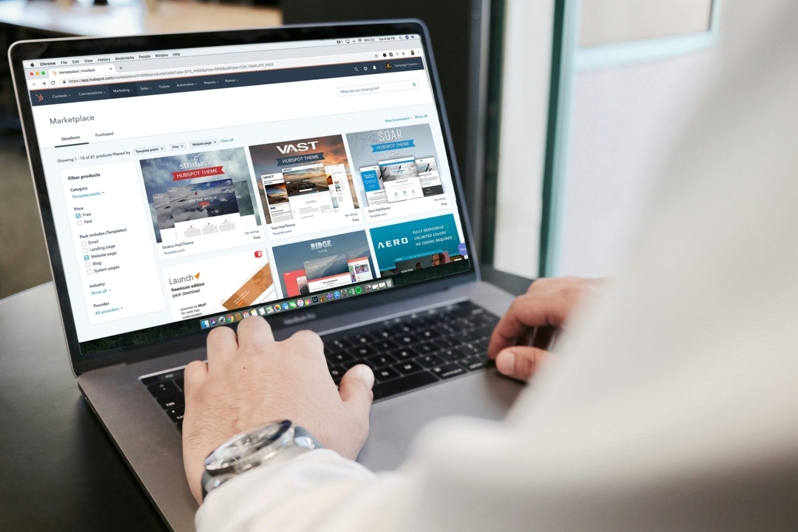 Fiverr vs Upwork: Which is Better for Freelancers?
