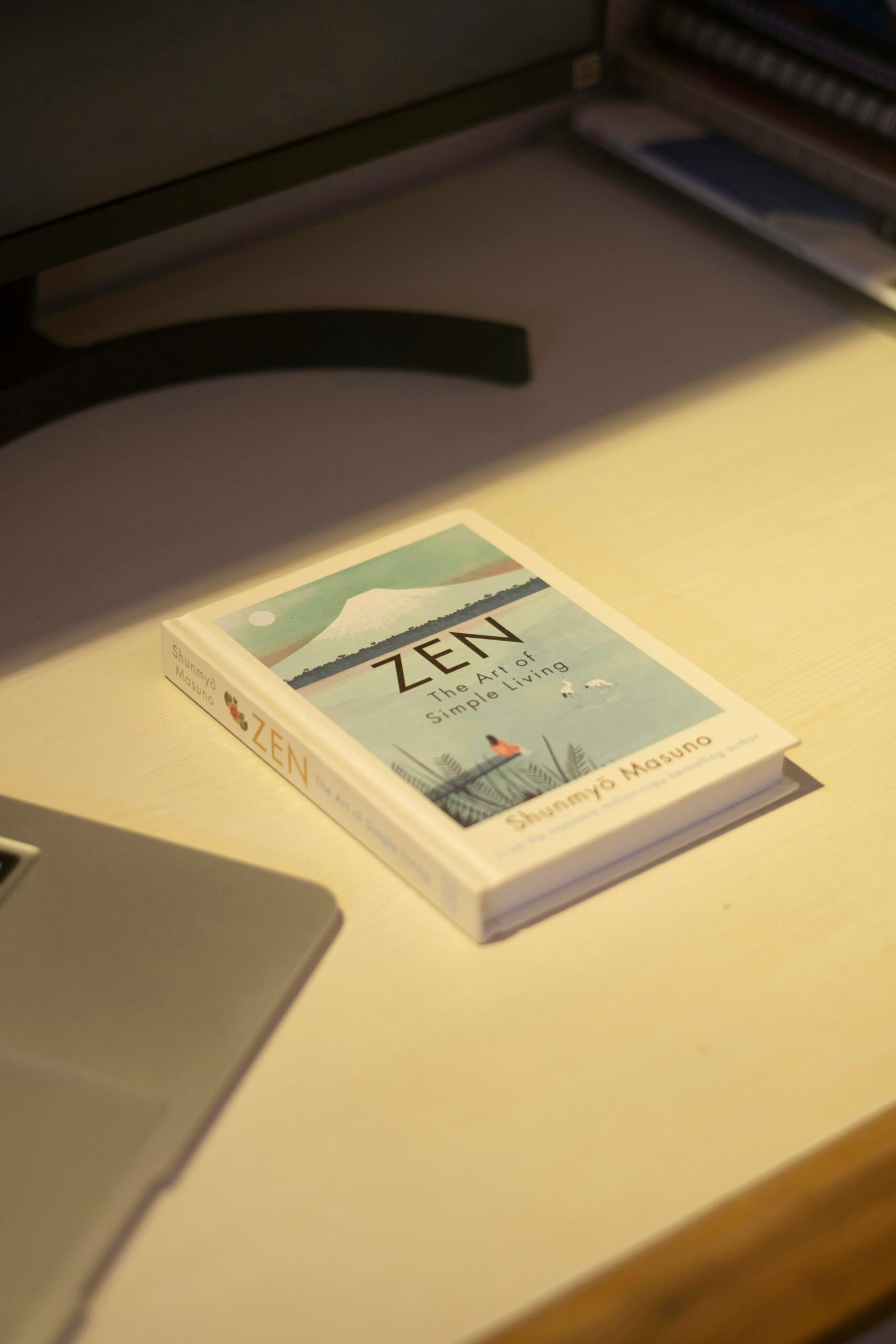 How to Start a Minimalist Lifestyle: A Comprehensive Guide